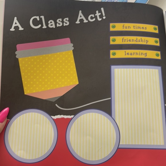 Scrapbook Bundle Comes With Sea World Kit & a School Days Kit - Picture 4 of 5